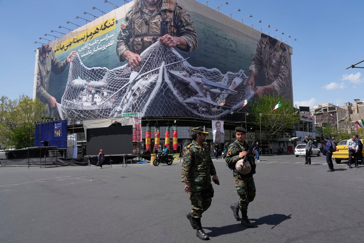 記事の画像： チャートは、イランがホルムズ海峡に機雷を敷設した可能性があることを示唆している