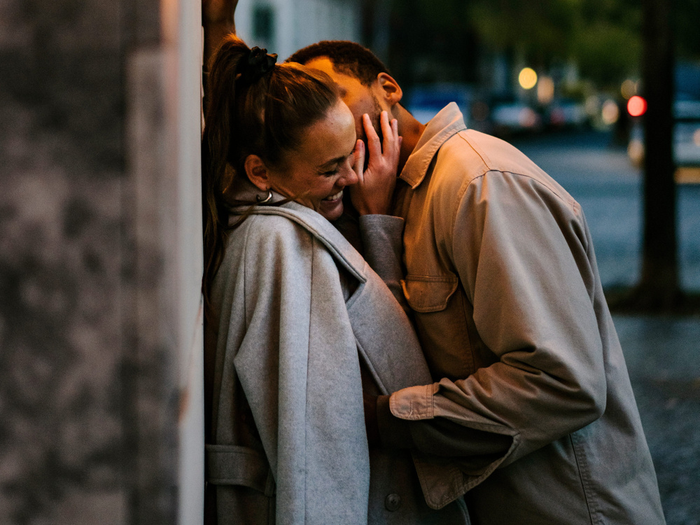 기사 이미지: 호환성 연구자가 데이팅 앱은 "대부분 시간 낭비"라고 말합니다. 실제로 마음이 맞는 파트너를 찾는 방법은 다음과 같습니다.
