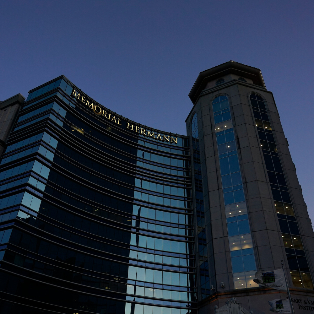 Image for the article: Texas Surgeon Faces Federal Charges That He Falsified Patient Records