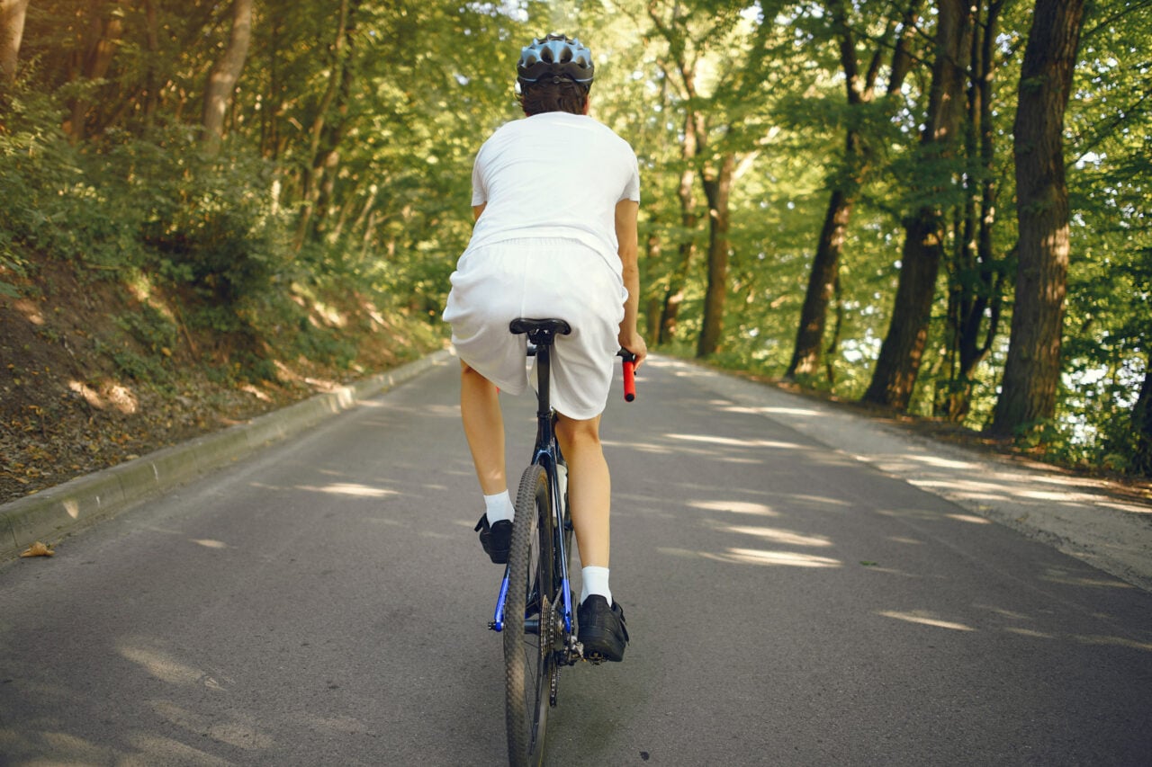Image for the article: Researchers Asked Drivers to Interpret Cyclist Signals. It Didn’t Go Well