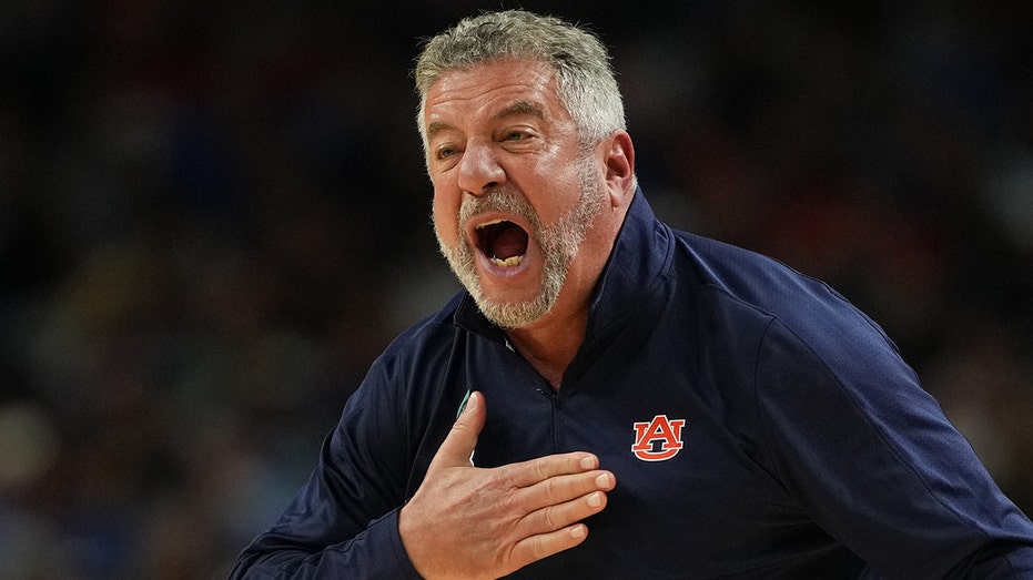Image for the article: Legendary Auburn coach Bruce Pearl backs Trump on Iran strikes, rips Obama and Biden over their strategy