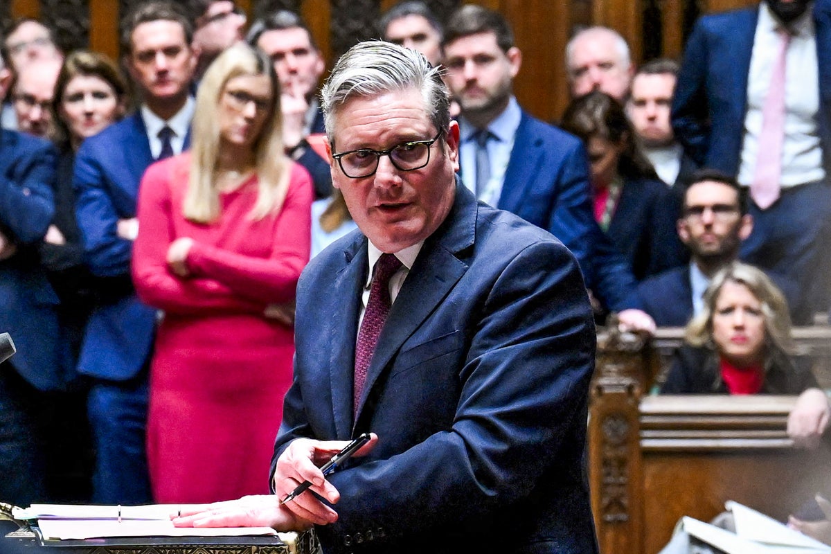 기사 이미지: 스타머, 맨델슨-에프스타인 스캔들로 사임할 것인가? 그리고 그를 대신할 사람은 누구일까?