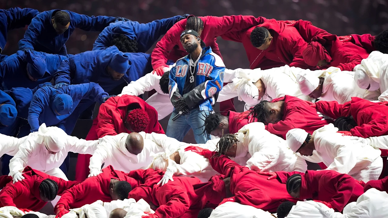 Изображение к статье: Неисправности гардероба до детей в клетке: взгляд на самые скандальные моменты перерыва Супербоула