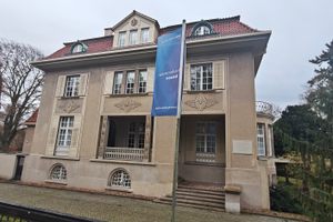 Изображение к статье: Сталинская вилла в Потсдаме, Германия