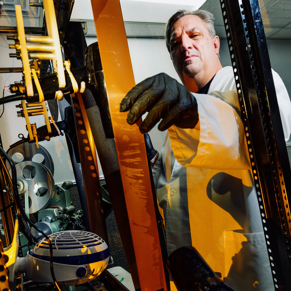 기사 이미지: 음악 전설들의 낡아가는 테이프를 구하기 위한 '시간과의 싸움'