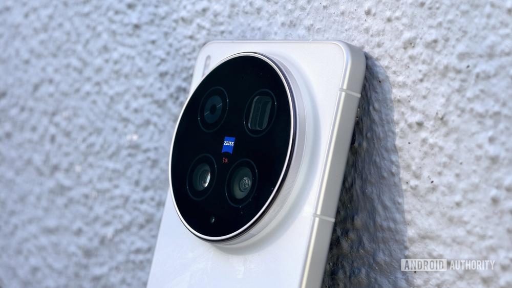 文章配图： 三星在 Galaxy S26 Ultra 上复制了 Horizon Lock，但原作者已将其收回
