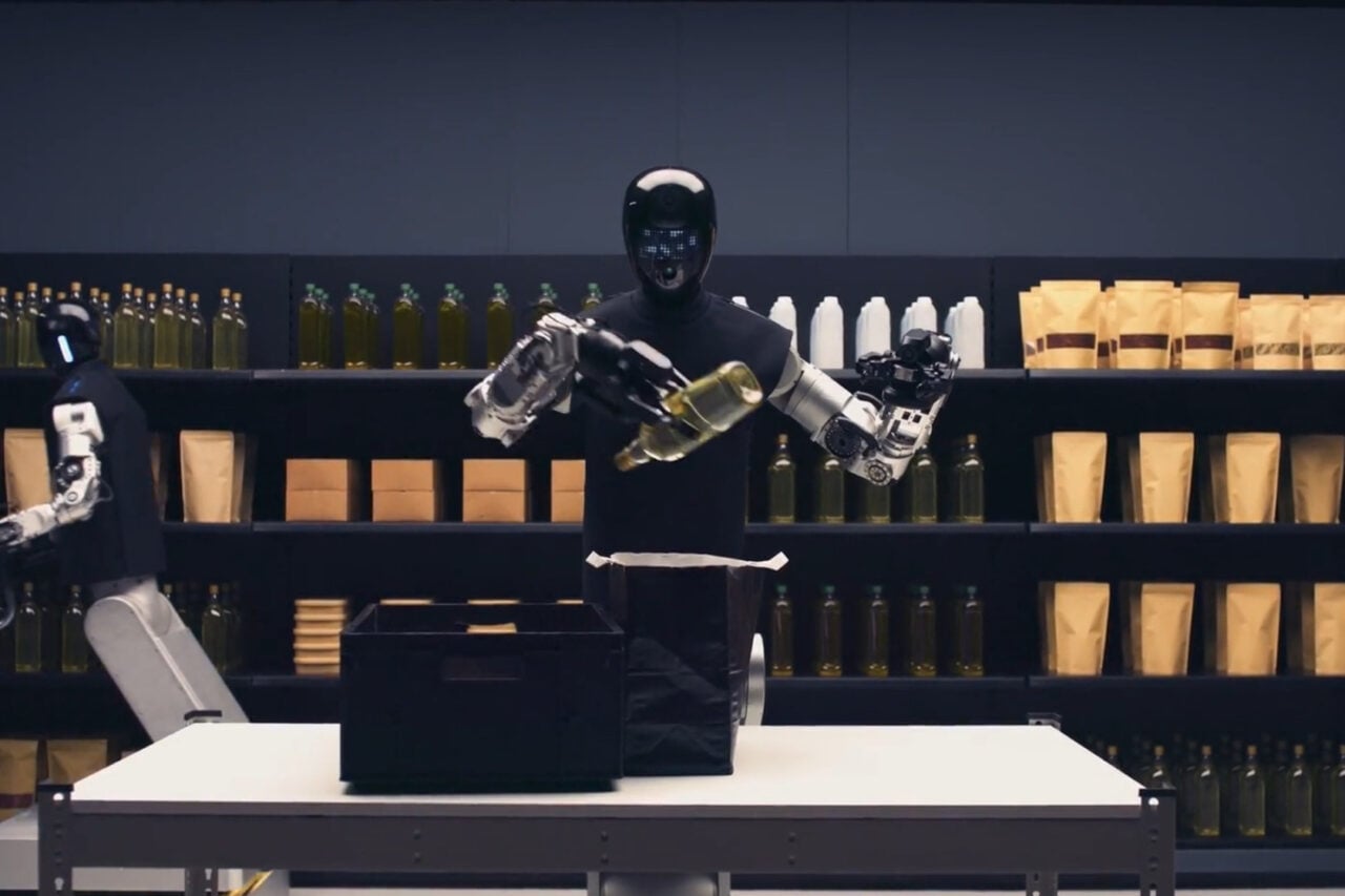 Image for the article: This Video of Hilariously Slow Robots Putting Olive Oil in a Bag Is Actually Pretty Impressive