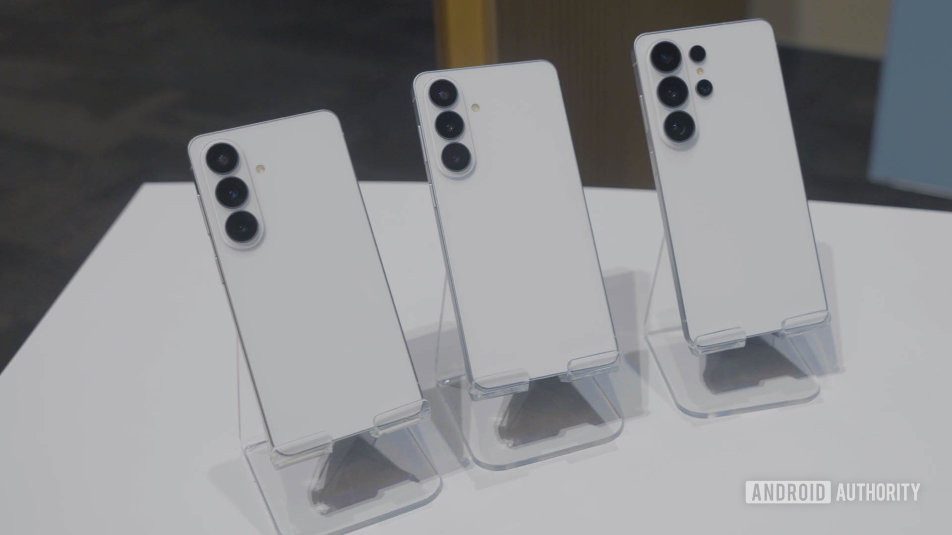 기사 이미지: 놀랍지 않다: 삼성, 삼성 갤럭시 S26에 완벽한 디자인 점수를 부여하다