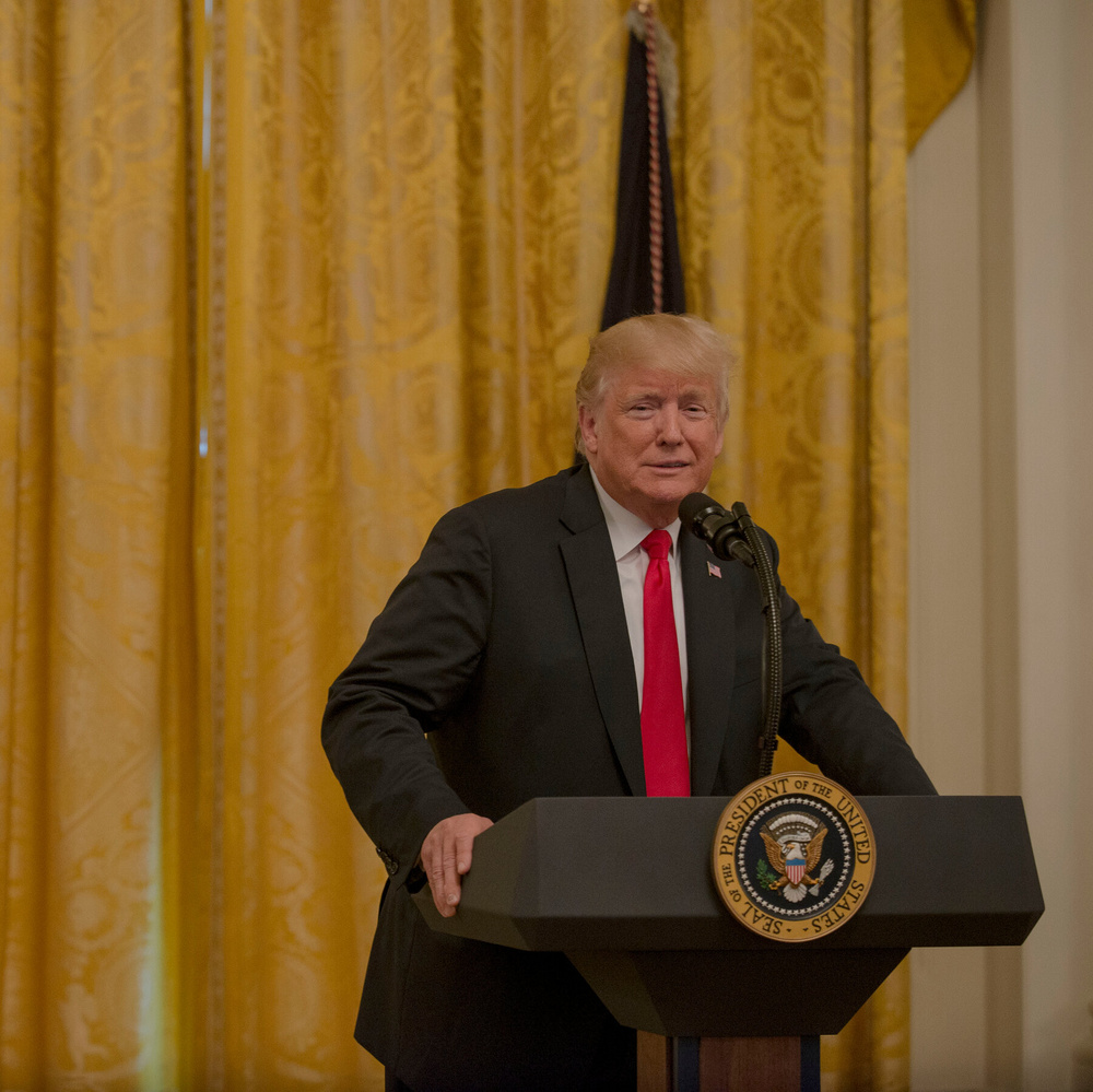 文章配图： 特朗普称他无法遣返被驱逐出境的移民。但他之前已经这样做过了。