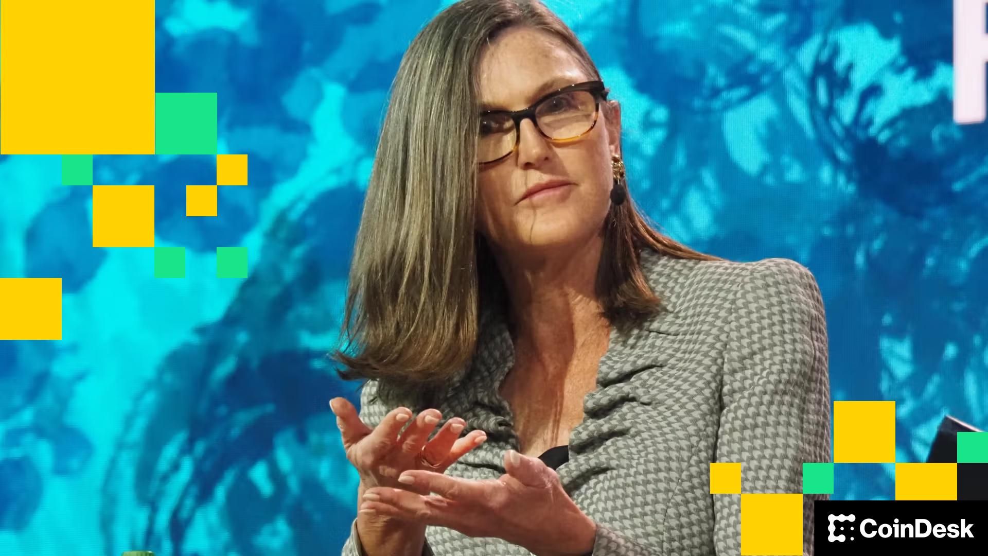 Изображение к статье: ARK Invest проводит покупки на 19 миллионов долларов, пока криптовалютные акции компенсируют убытки