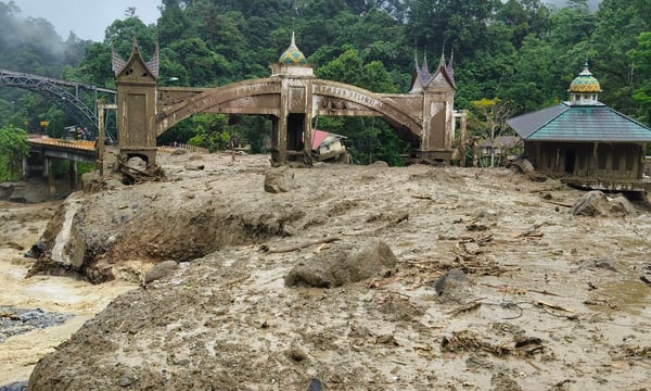 Image for the article: Death Toll From Southeast Asia Storms Nears 800 as Recovery Efforts Continue