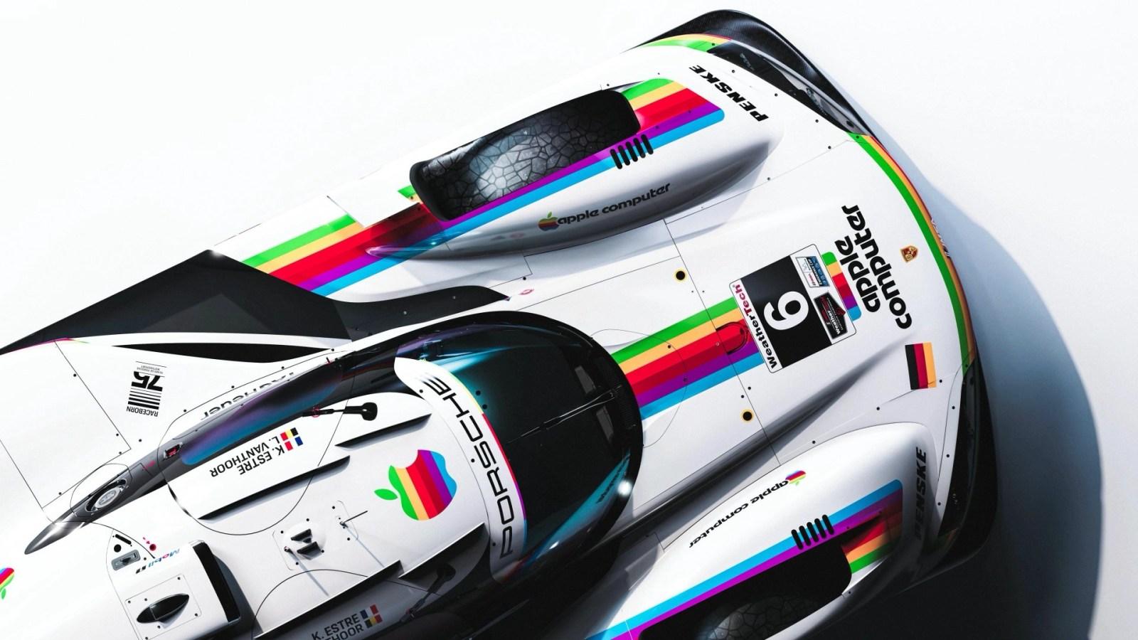 文章配图： 苹果与保时捷在 Laguna Seca 推出致敬 80 年代的赛车涂装