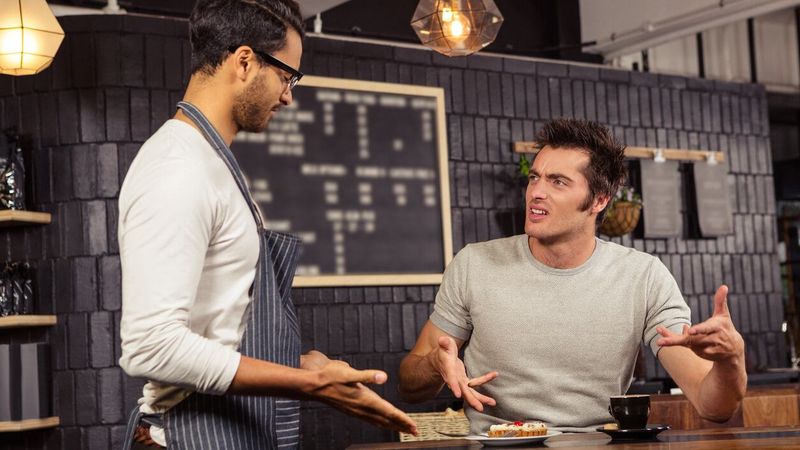 Image for the article: Dining Habits That Irritate Waiting Staff And Things That Make Their Shift Better