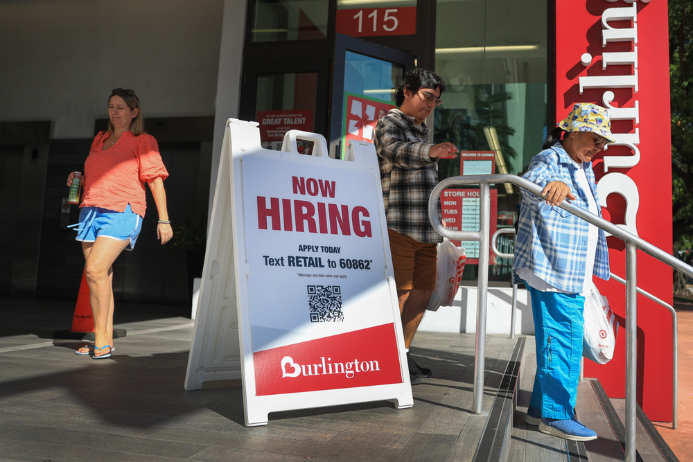 Image for the article: Wall Street says the risk of recession is low, but one bearish analyst thinks this chart says otherwise