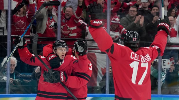 Image for the article: Ontario allows early-morning alcohol sales for gold medal hockey game