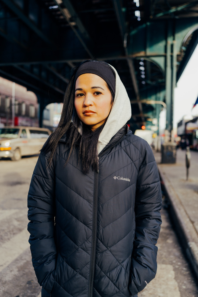 기사 이미지: 지원받기엔 너무 부유하고, 생활하기엔 너무 가난한: 뉴욕시에서 삶을 꾸려가는 싱글맘의 고군분투