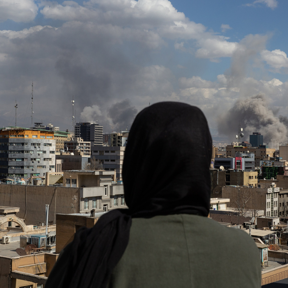 Изображение к статье: Пока Трамп бомбит Иран, союзники Америки с тревогой наблюдают со стороны.