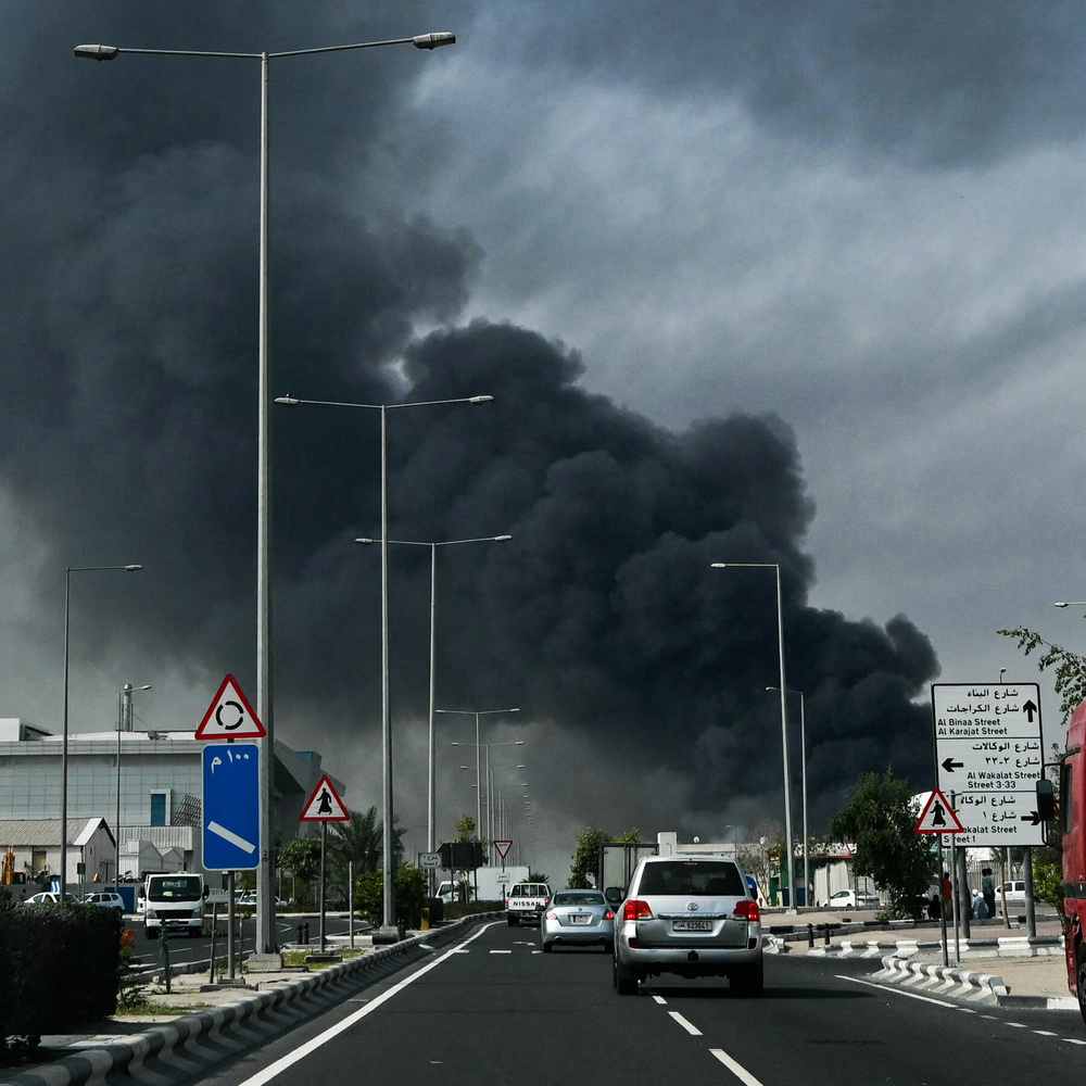 Изображение к статье: Университетские кампусы США на Ближнем Востоке переносят занятия онлайн по мере распространения войны