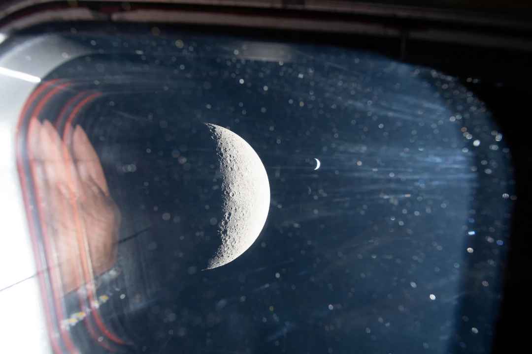 文章配图： NASA 发布更多阿耳忒弥斯二号照片