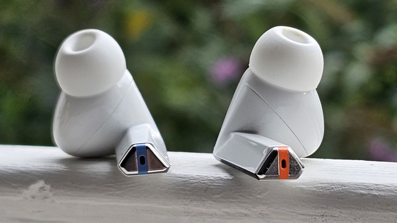 기사 이미지: 삼성 버즈 4 프로 디자인, 또다시 화려하게 유출 - 하지만 저는 버즈 3 프로를 테스트해봤고, 삼성에서 한 가지 보이지 않는 결함을 고치기를 바랍니다.