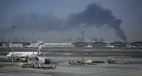 Изображение к статье: УЕЗЖАЙТЕ СЕЙЧАС: США призывают граждан покинуть Ближний Восток, но большинство воздушных пространств закрыты