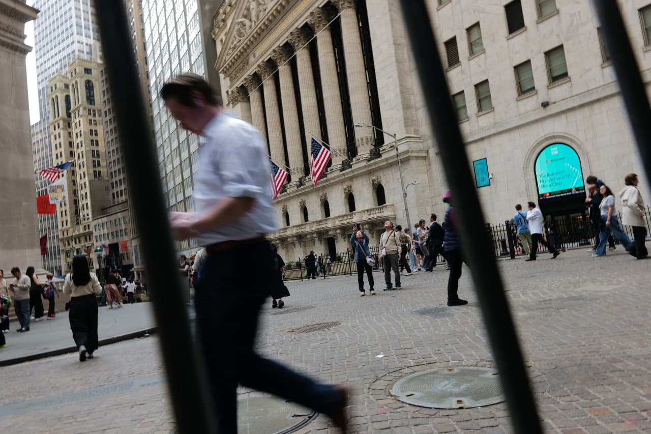 기사 이미지: 곧 실적 호황이 다가올 것이며, 이는 주식 시장의 약세론자들을 당황하게 만들 수 있다.