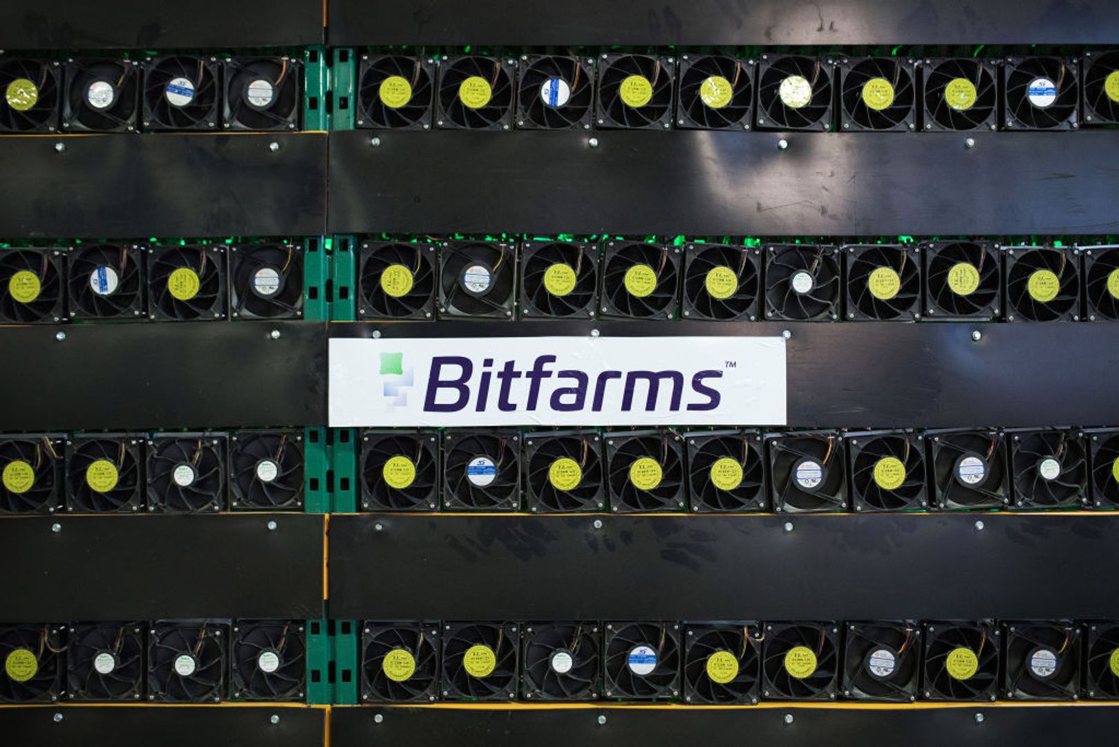 Изображение к статье: Акции Bitfarms рывком взлетели после того, как компания отказалась от своего имиджа "компании биткоина" и сделала ставку на ИИ с переездом в США