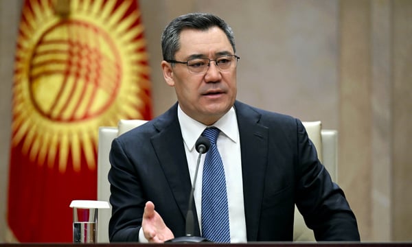 기사 이미지: 키르기스스탄에서 조기 대통령 선거 불륜