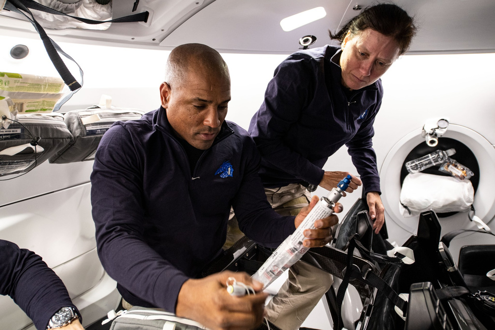 기사 이미지: 우주선 공기의 독성학 분석