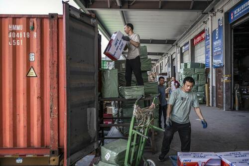 文章配图： 当地企业家：中国主要工业基地的私营部门面临困境，因出口订单萎缩