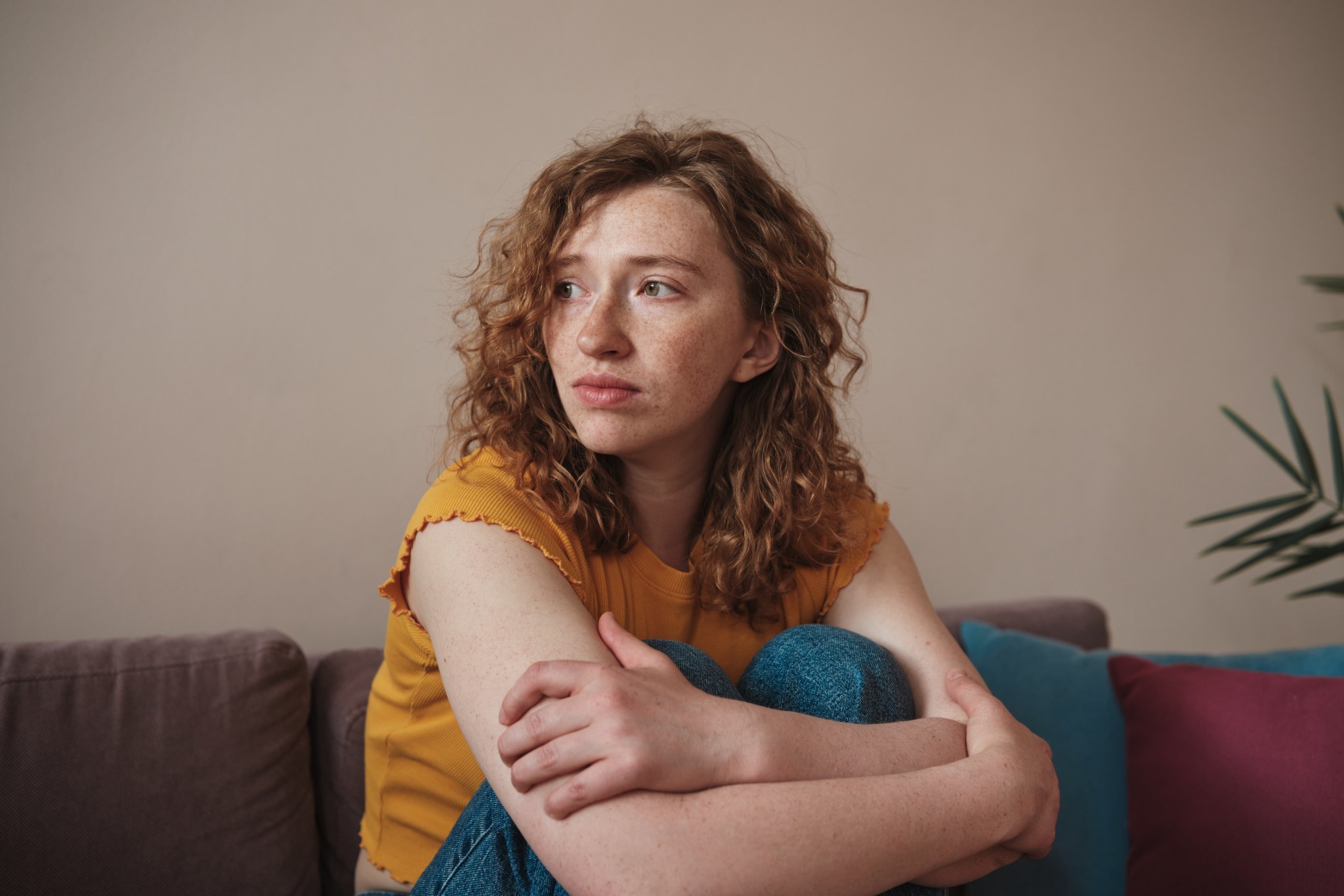 Изображение к статье: Эта женщина из поколения Z подала заявки на 1000 вакансий и предложила снизить свою зарплату, потому что «действительно была на мели и боролась». Она не одинока.