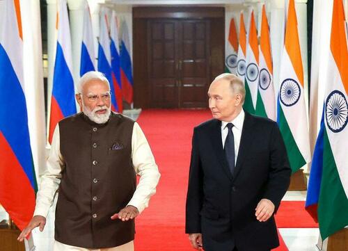 Image for the article: Kremlin Says India Hasn't Confirmed Oil Cutoff As Modi Govt Mute, Hasn't Ratified