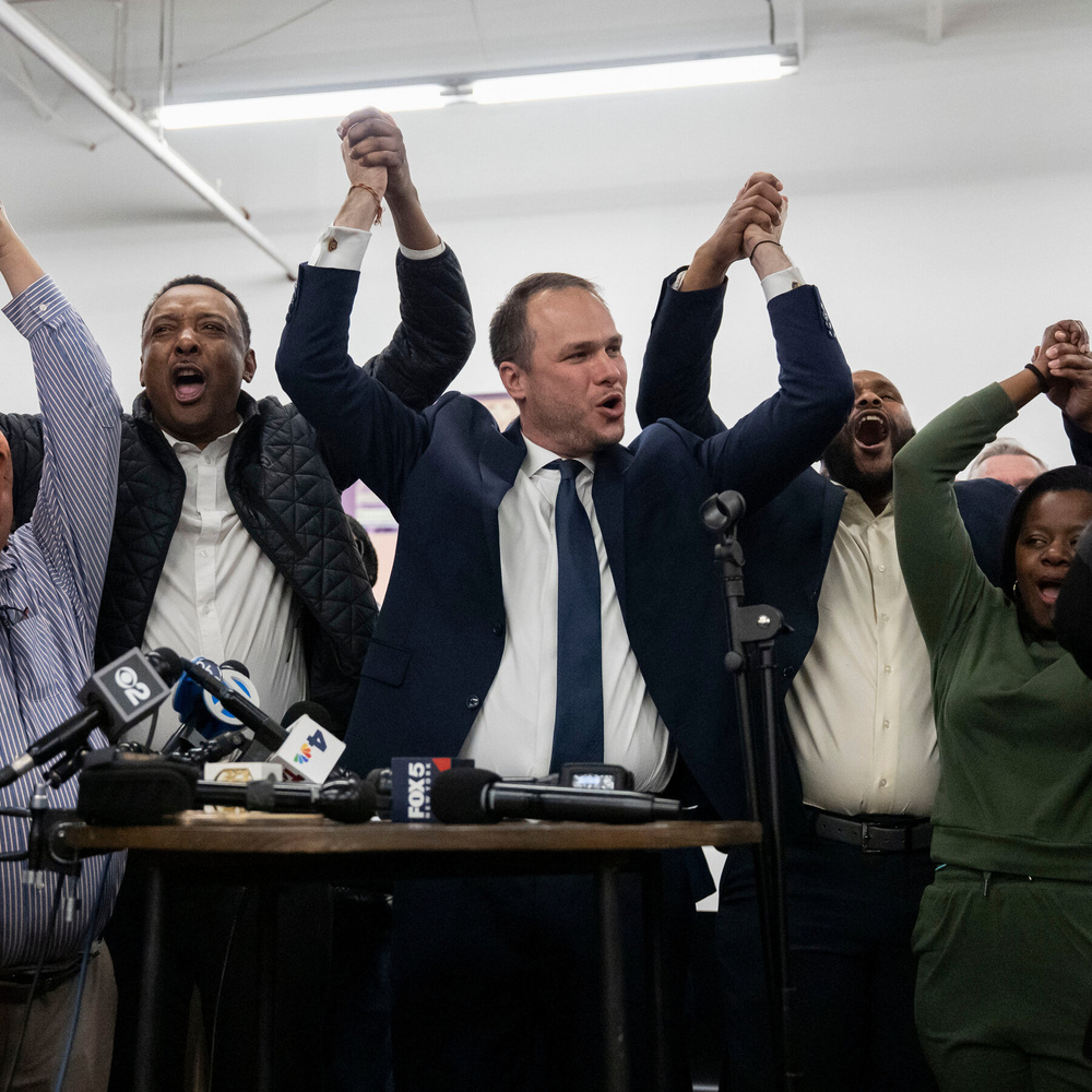 Изображение к статье: Джеймс Соломон выиграл выборы мэра Джерси-Сити во втором туре, победив Джима Макгриви.