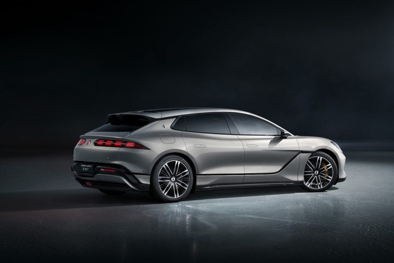 Изображение к статье: BYD представляет «электромобиль с самым большим запасом хода в мире», в то время как американская автомобильная промышленность пытается не отставать.