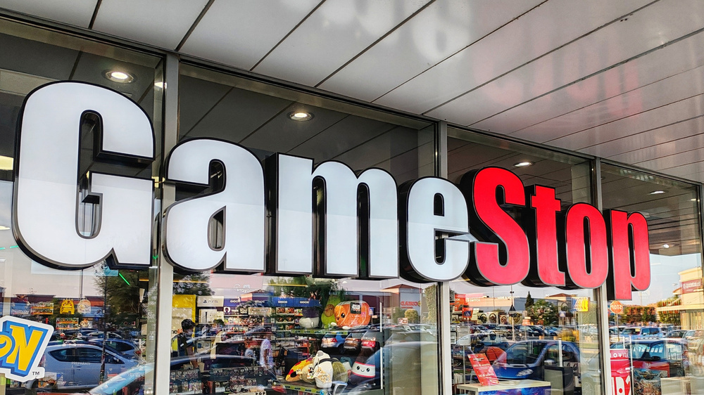 文章配图： 据报道，GameStop 正准备提出收购 eBay 的要约