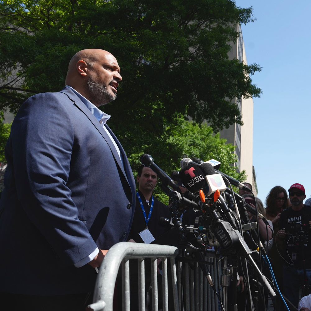 Изображение к статье: Бывший офицер полиции Капитолия Гарри Данн баллотируется в Палату представителей Мэриленда