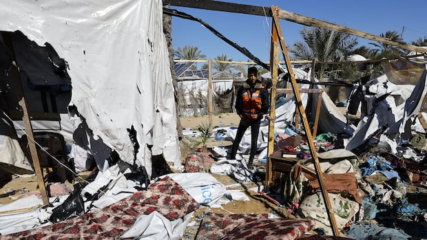 기사 이미지: 이스라엘 공습으로 가자 지구에서 최소 23명 사망, 의료진 1명, 어린이 7명 포함