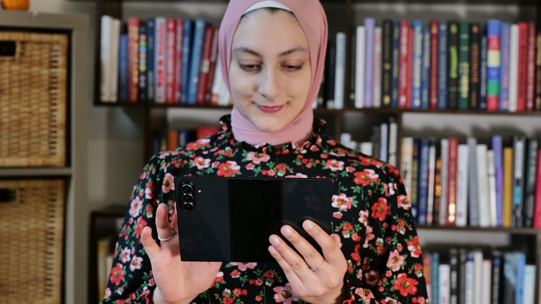 Image for the article: Samsung Galaxy Z TriFold Review: A Pocket-Sized Powerhouse, but It's Not for Everyone