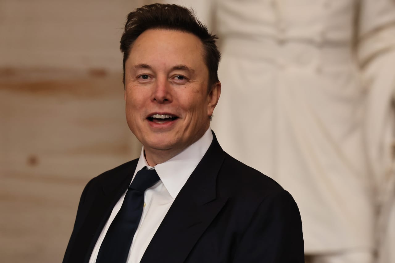 文章配图： 如果这些新提出的规则得以实施，SpaceX 进入标普 500 指数的路径可能会更加顺畅。