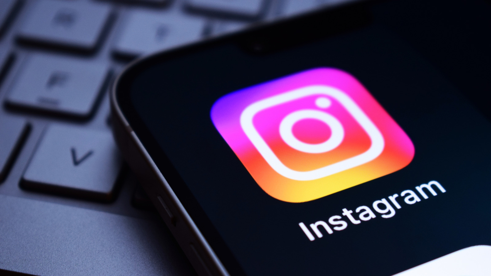 文章配图： 次日清晨：Instagram 将尝试惩罚‘缺乏原创性’的帖子