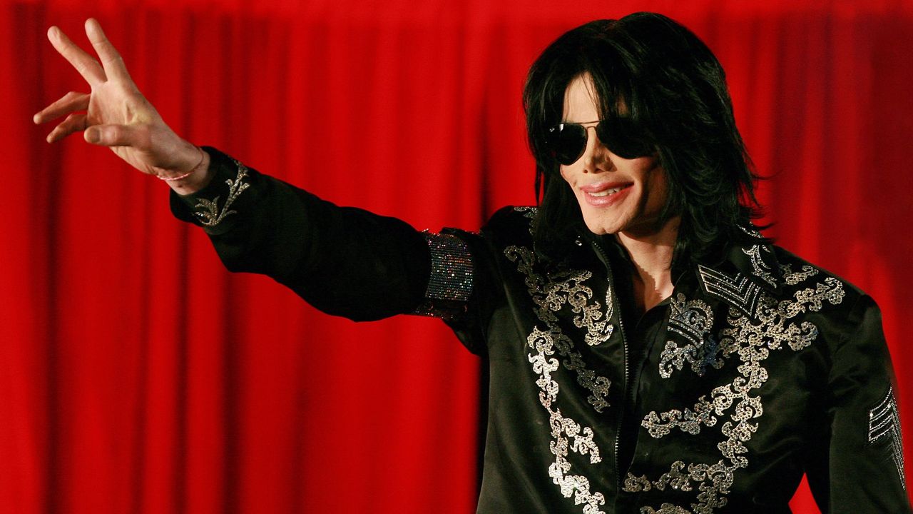 Image for the article: How to watch Michael Jackson: The Trial online from anywhere — it's *FREE*