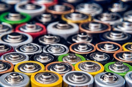 Image for the article: Chinese researchers develop high-voltage sodium–sulfur battery that could challenge lithium batteries