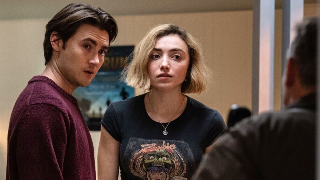 기사 이미지: 파라마운트+에서 '스쿨 스피릿' 시즌 3 8화의 공개일은 언제인가요?