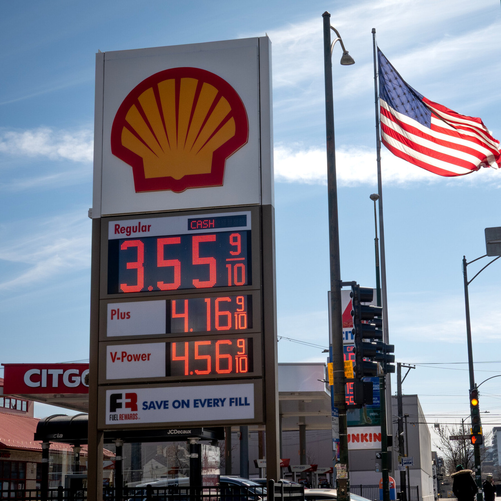 Image for the article: What Rising Oil Prices Could Mean for Drivers in the U.S.