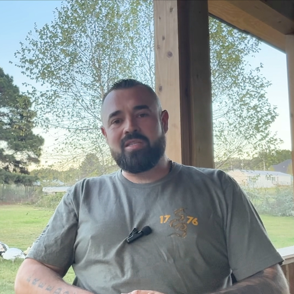 Изображение к статье: Аарон Спенсер обвиняется в убийстве. Он также баллотируется на должность шерифа округа в Арканзасе.