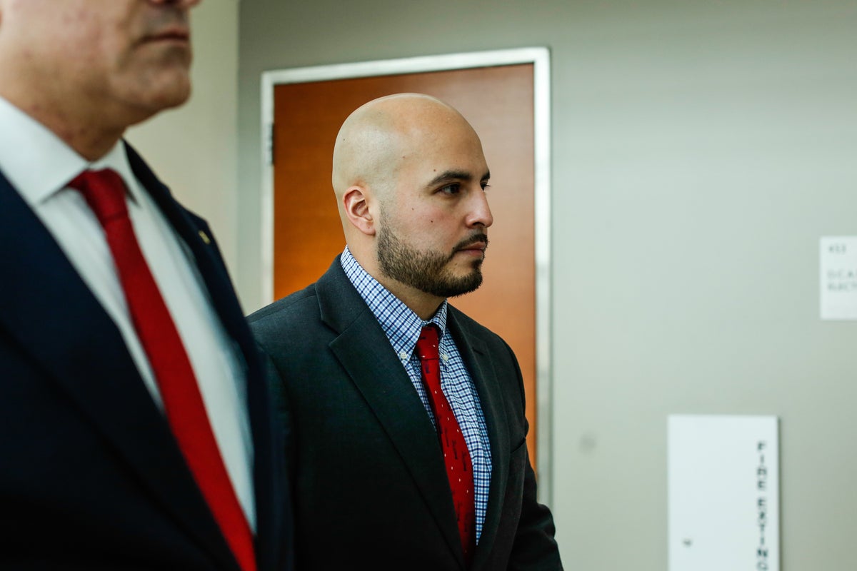 Image for the article: Former NYPD officer faces sentencing in cooler throwing death