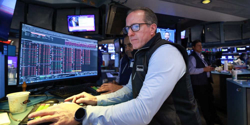 Изображение к статье: Вот основные победители и проигравшие на фондовом рынке после атак Ирана.