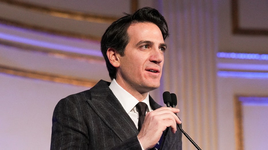 Image for the article: Plastic surgeon apologizes for failing to 'speak up’ against youth trans surgeries at major NYC hospital