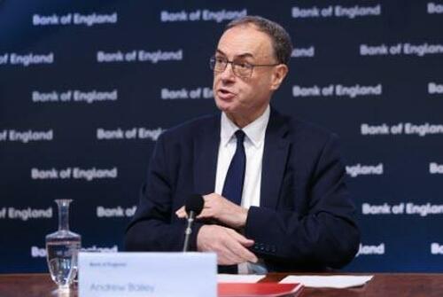 기사 이미지: 유로화는 ECB가 금리 유지로 변동 없음; 영국은행의 '부양적 유지'로 케이블이 하락