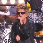 Изображение к статье: Смотрите, как Green Day исполняют "Американского идиота" перед Супербоулом LX